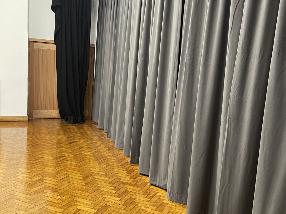 School Stage Velvet Curtains->title 3