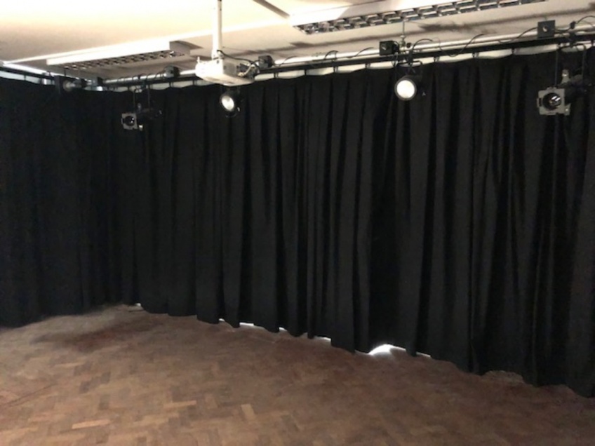 Drama Room Curtains - Barnet -