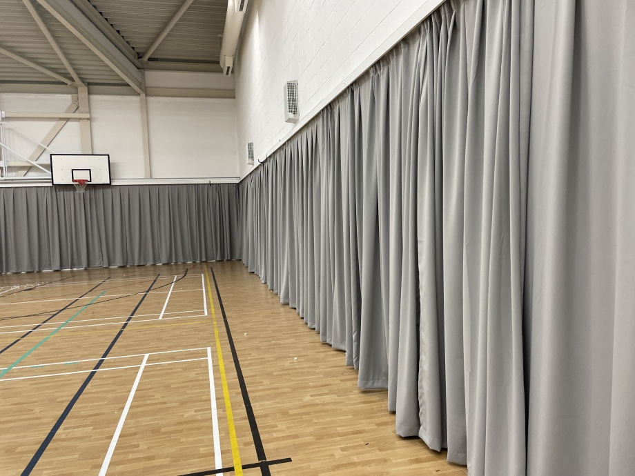 Sports Hall Perimeter Curtains->title 1