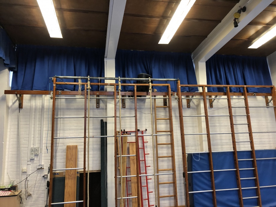 Primary School Hall Curtains - London->title 4